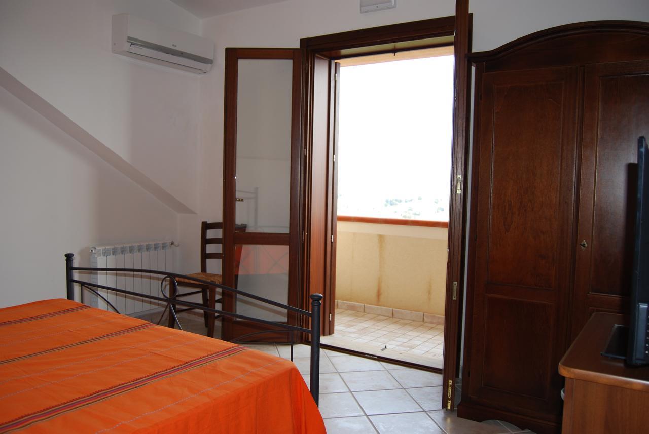 Bed and Breakfast In Sicilia Da Ciro Vita Exterior foto