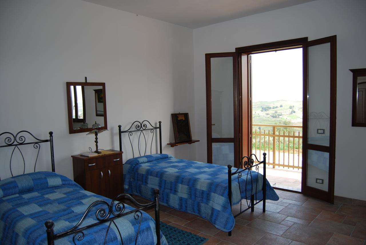 Bed and Breakfast In Sicilia Da Ciro Vita Exterior foto